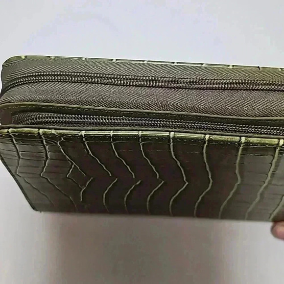 Mundi planner purse organizer green crocodile print w. calculator leather… - Picture 11 of 16